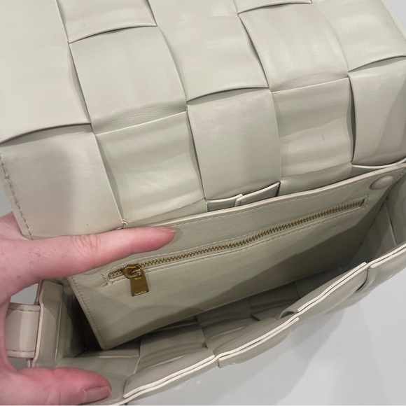 Amazon braided/woven cream crossbody purse - Picture 10 of 14